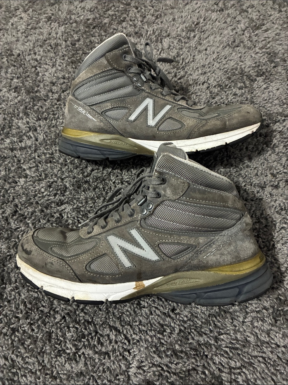 New balance 990 v4 boot